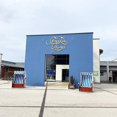 Namaste Homes - Ferienwohnung Mit Dachterrasse Bad Windsheim Bagian luar foto