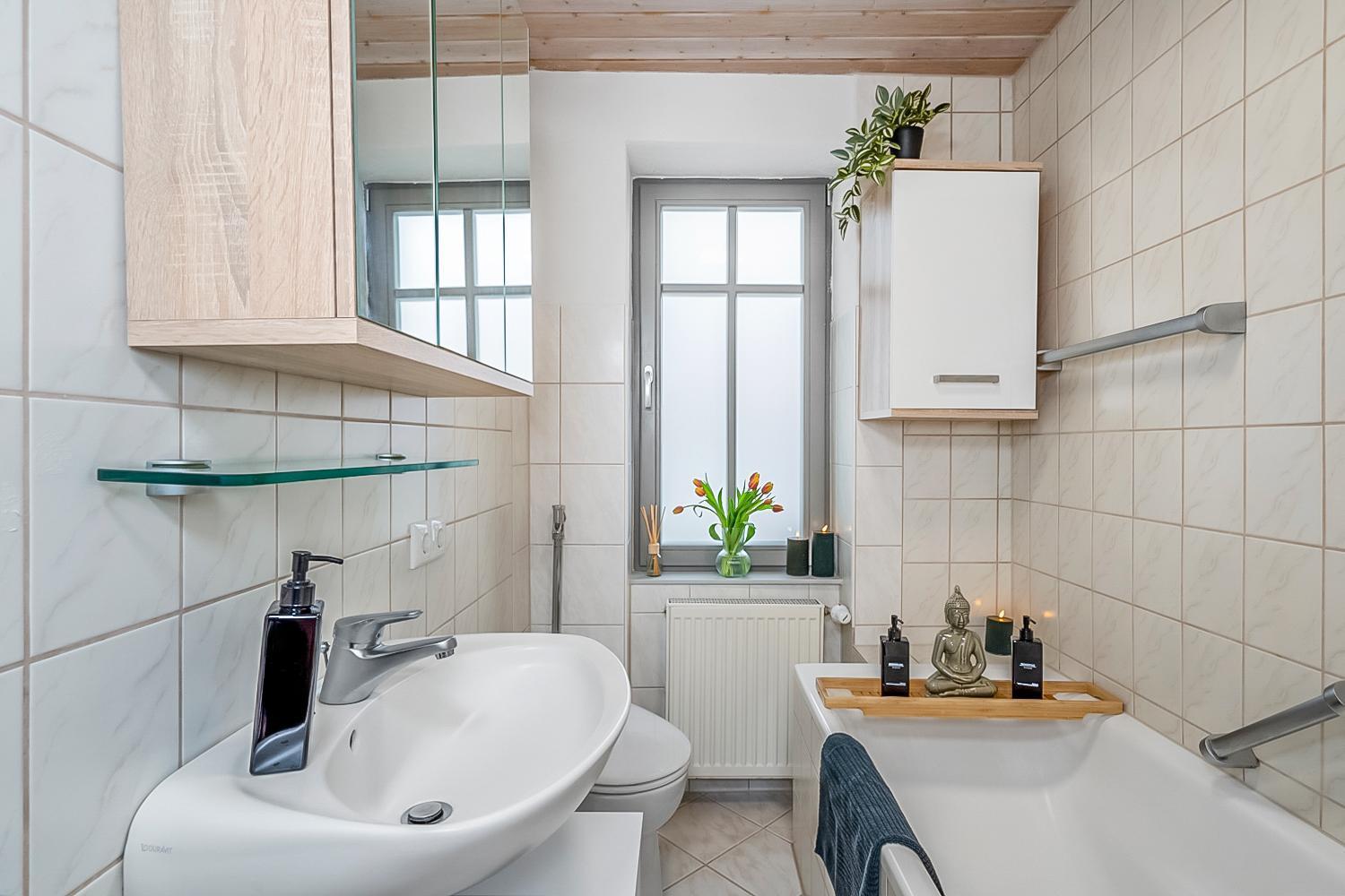 Namaste Homes - Ferienwohnung Mit Dachterrasse Bad Windsheim Bagian luar foto