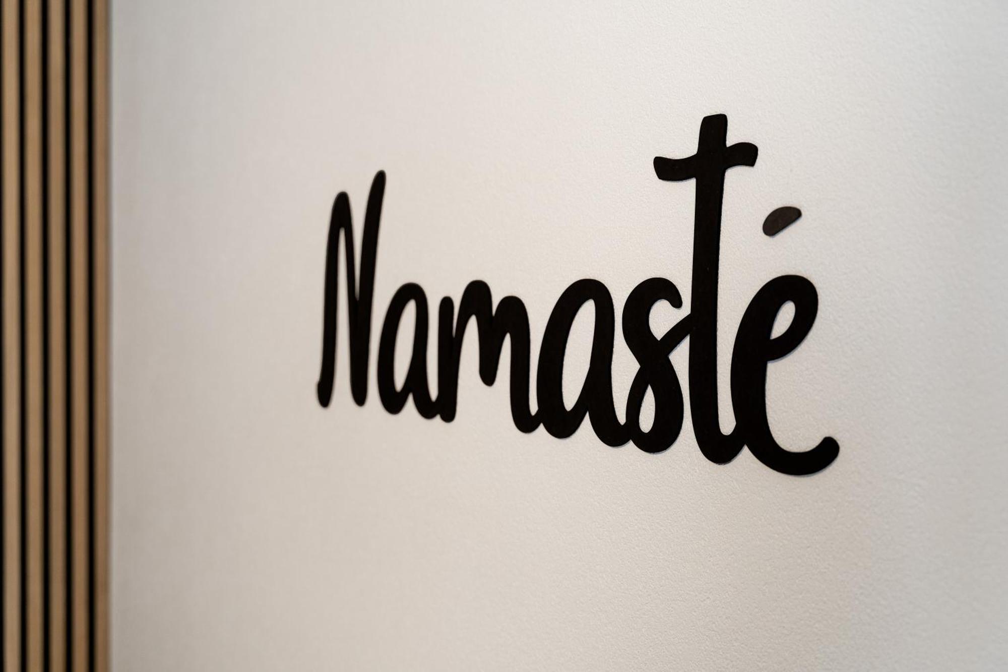 Namaste Homes - Ferienwohnung Mit Dachterrasse Bad Windsheim Bagian luar foto