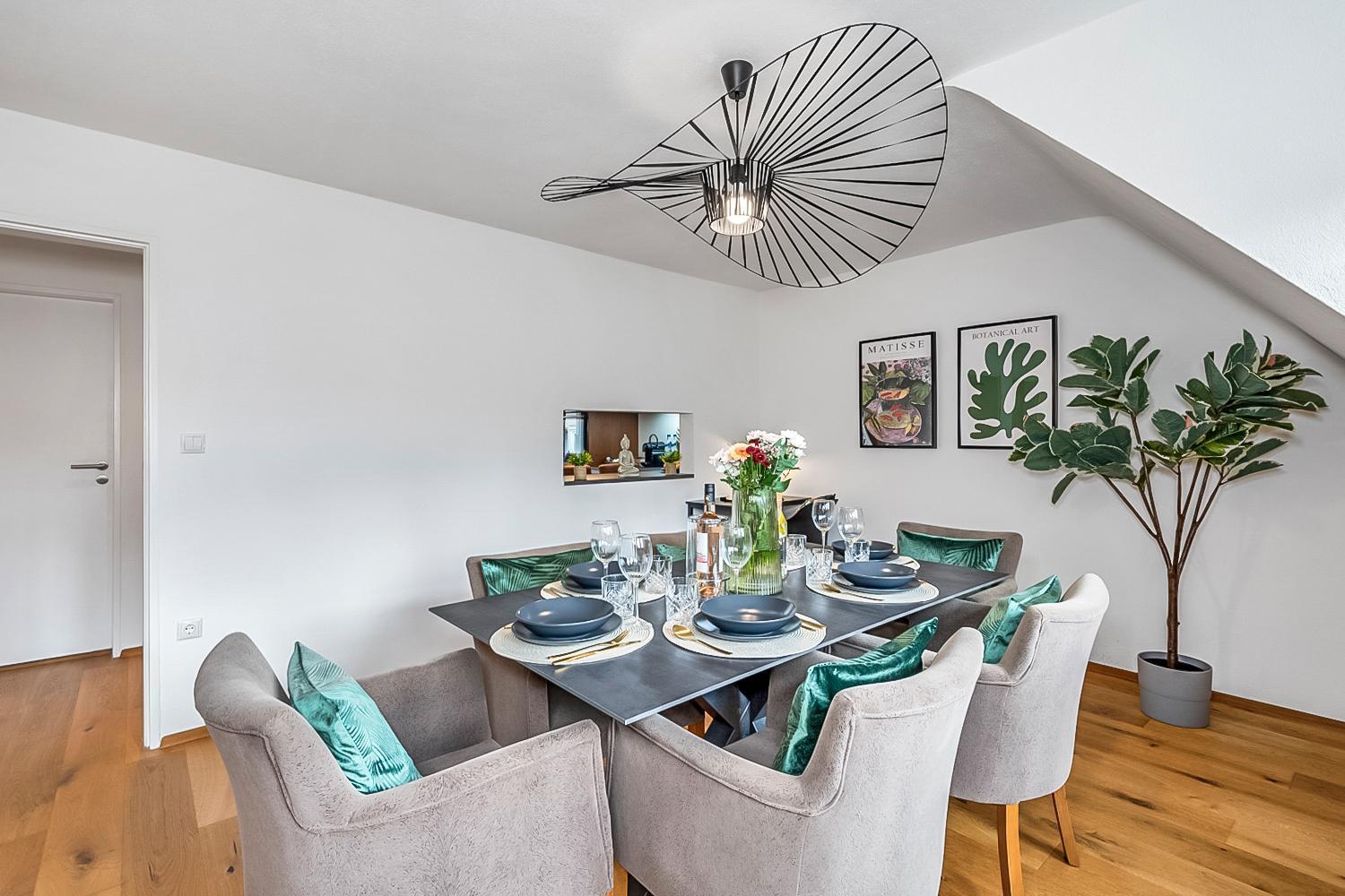 Namaste Homes - Ferienwohnung Mit Dachterrasse Bad Windsheim Bagian luar foto